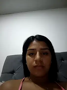 Snapshot of AnnRosse18 chatting on January 2025 06:57:01 PM AnnRosse18 online show from January 2025 06:57:01 PM