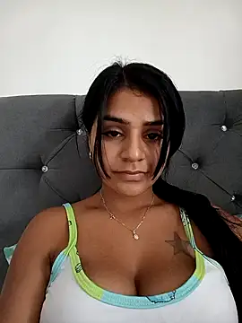 Snapshot of AnnRosse18 chatting on February 2025 03:53:02 PM AnnRosse18 online show from February 2025 03:53:02 PM