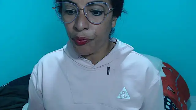 kateleyagrey online show from February 2026 07:21:02 PM