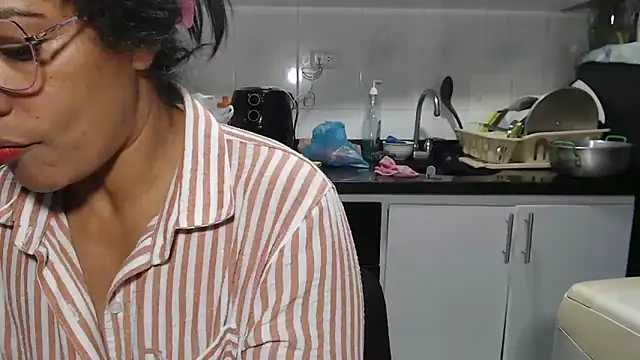 kateleyagrey online show from March 2026 11:44:01 PM