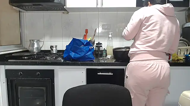 kateleyagrey online show from March 2026 06:20:01 PM