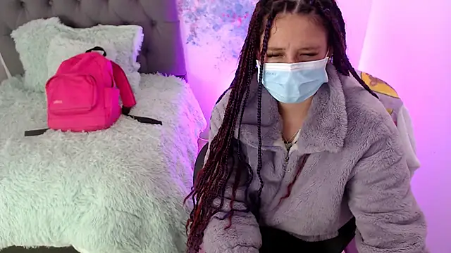Violeta hornny online show from December 2024 07:33:01 PM
