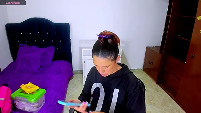 Violeta hornny online show from February 2025 08:31:02 PM
