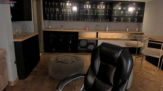 Snapshot of RoseFerrera chatting on October 2025 09:09:02 PM RoseFerrera online show from October 2025 09:09:02 PM