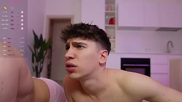 Snapshot of Evan__White_ chatting on February 2025 06:38:01 PM Evan  White  online show from February 2025 06:38:01 PM