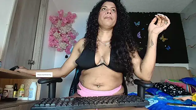 Snapshot of Hot_Brunette34 chatting on May 2026 10:18:02 PM Hot Brunette34 online show from May 2026 10:18:02 PM