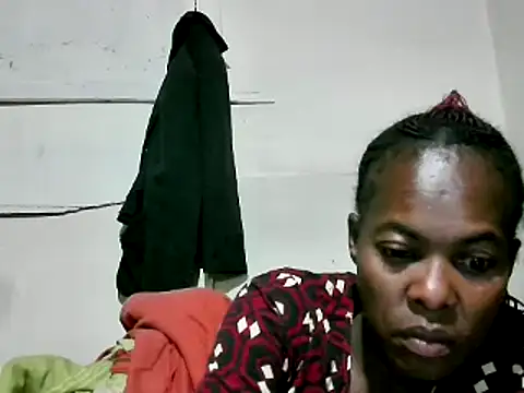 Snapshot of hairybushpussyxx1 chatting on December 2024 02:37:02 AM hairybushpussyxx1 online show from December 2024 02:37:02 AM