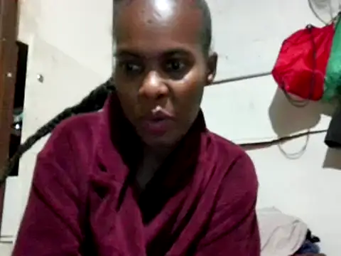 Snapshot of hairybushpussyxx1 chatting on January 2025 10:40:02 PM hairybushpussyxx1 online show from January 2025 10:40:02 PM