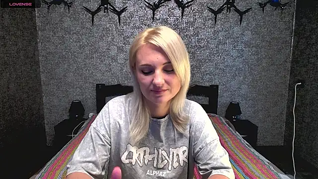 annagreeneyess online show from May 2026 11:05:01 AM