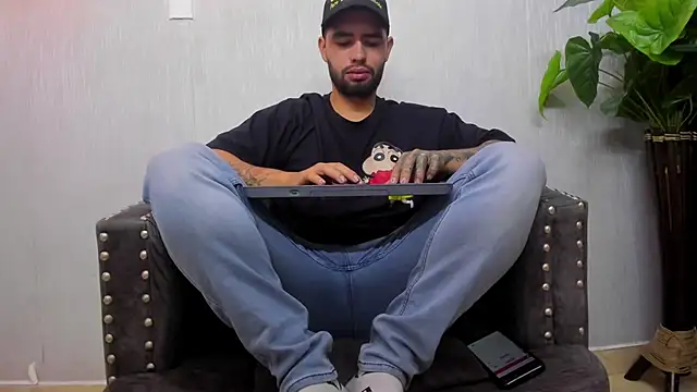 matteosantos online show from March 2025 11:51:02 AM