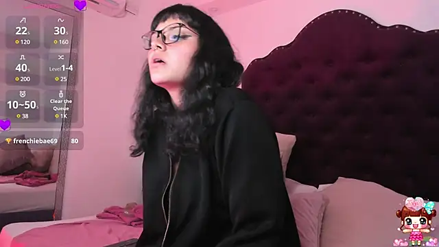Snapshot of lucyycy chatting on February 2025 07:22:02 AM lucyycy online show from February 2025 07:22:02 AM
