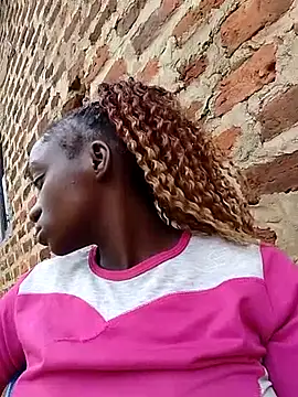 Snapshot of shape30 chatting on February 2026 09:32:01 AM shape30 online show from February 2026 09:32:01 AM