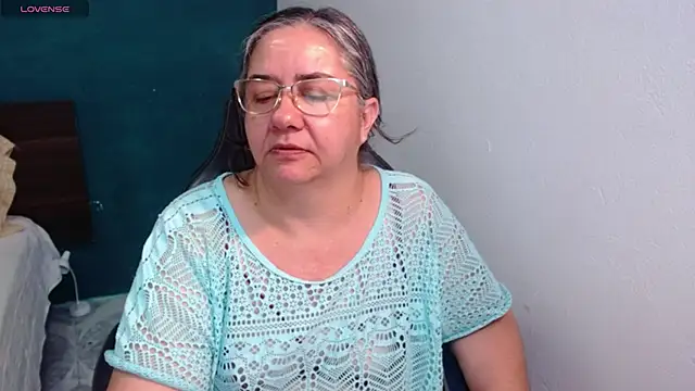Snapshot of scaelettdubois chatting on June 2026 02:24:02 AM scaelettdubois online show from June 2026 02:24:02 AM