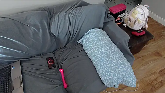 EmoDream1998 online show from March 2025 06:33:01 PM