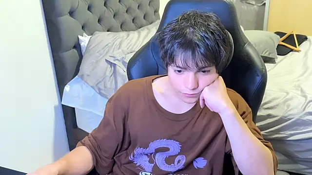 Snapshot of SasukeUhchiaa chatting on March 2025 10:42:01 PM SasukeUhchiaa online show from March 2025 10:42:01 PM