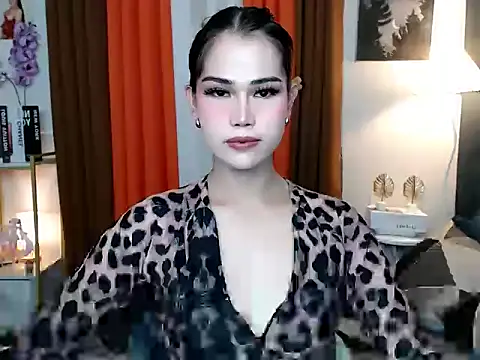 Snapshot of CheskaVenice5 chatting on October 2025 08:22:01 AM CheskaVenice5 online show from October 2025 08:22:01 AM