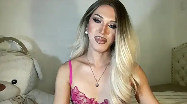 Ts glamxxxx online show from February 2025 09:37:01 AM