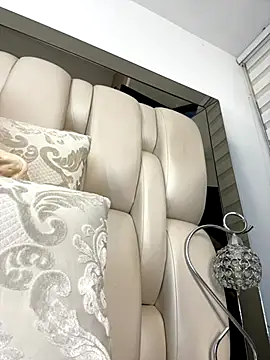 ALISSON FOXXX1 online show from October 2025 09:52:01 PM