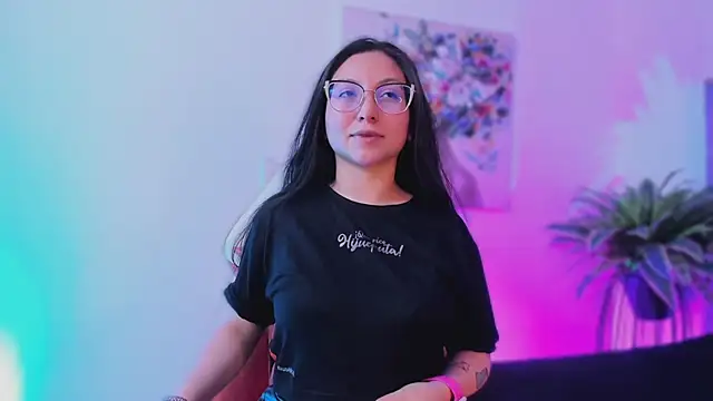 lucy neil online show from November 2025 02:36:01 AM