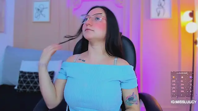 lucy neil online show from March 2026 02:38:02 AM