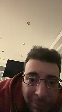 Snapshot of Italo1988 chatting on November 2025 10:53:02 PM Italo1988 online show from November 2025 10:53:02 PM
