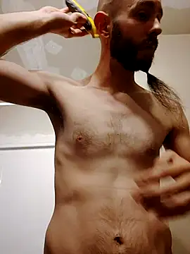 Snapshot of JohnnyFaster chatting on November 2025 07:50:01 AM JohnnyFaster online show from November 2025 07:50:01 AM