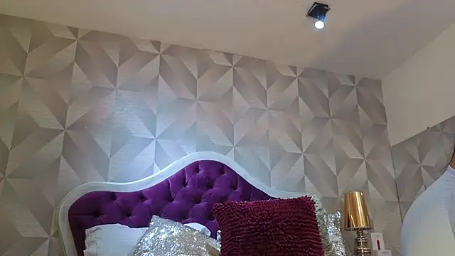 Snapshot of AmaranthaLovers_ chatting on November 2025 03:01:02 PM AmaranthaLovers online show from November 2025 03:01:02 PM