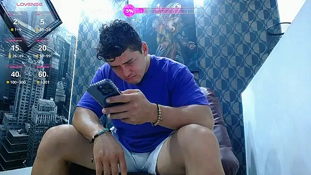 Leonsmoron online show from March 2026 10:38:02 PM