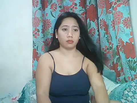 LOVENAYRA1 online show from June 2026 09:47:02 AM