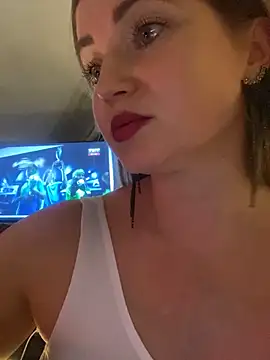 Lady  Maria online show from December 2024 07:06:01 PM