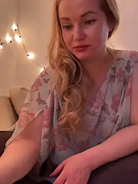 Lady  Maria online show from March 2025 08:10:02 PM