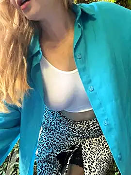 Lady  Maria online show from October 2025 11:33:02 AM