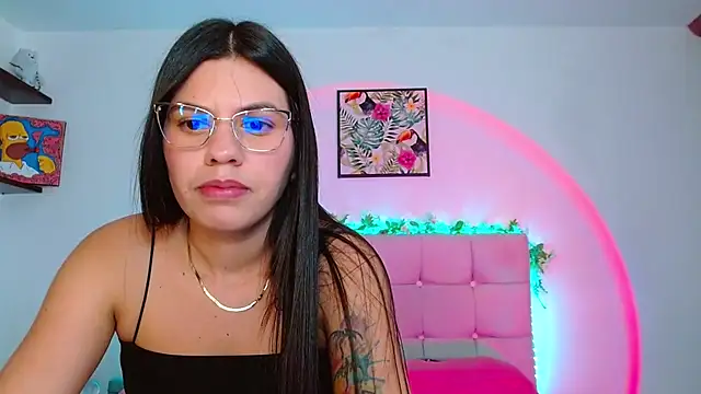 Layla Rachel online show from October 2025 12:55:02 AM