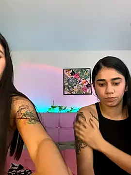 Layla Rachel online show from November 2025 02:03:02 AM