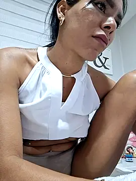 Doll Loren online show from September 2025 02:26:01 AM