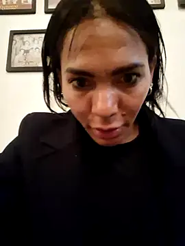 Doll Loren online show from February 2026 11:33:02 PM