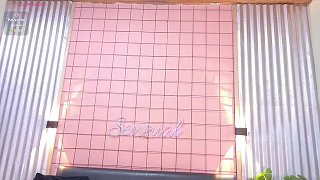 mensia hernandz online show from April 2026 01:30:01 PM