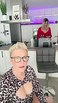 German Milf online show from March 2025 02:03:01 PM