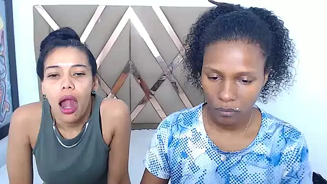 Snapshot of lizeth_keilyn chatting on June 2026 02:06:02 PM lizeth keilyn online show from June 2026 02:06:02 PM