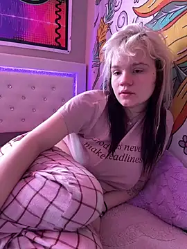 Cutiepiespanks online show from April 2026 08:36:01 PM