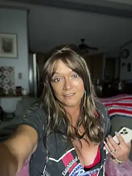 cowgirlc online show from June 2026 02:47:01 AM