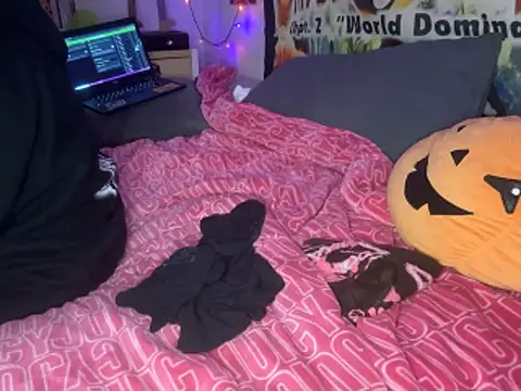 N1NT3NDH03 online show from October 2025 03:52:02 AM