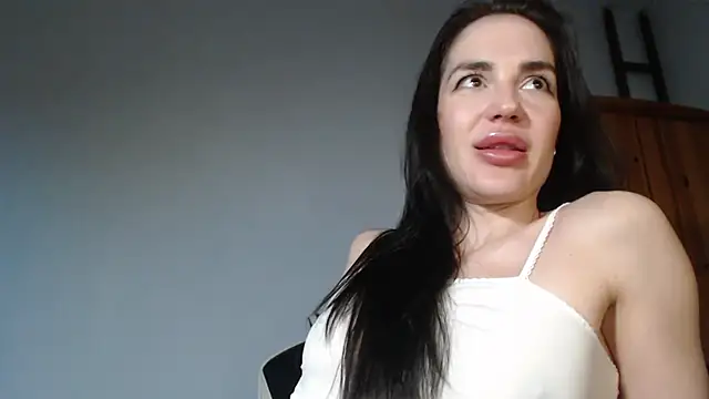 Lisakisss online show from April 2026 05:49:01 PM