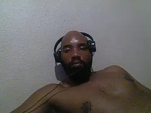 Snapshot of KAYBEEDEFREAK chatting on December 2024 06:38:02 PM KAYBEEDEFREAK online show from December 2024 06:38:02 PM