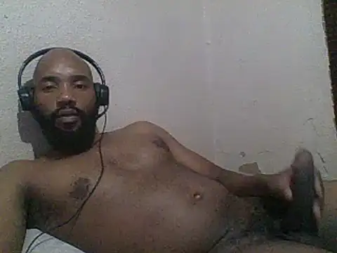 Snapshot of KAYBEEDEFREAK chatting on January 2025 09:42:02 PM KAYBEEDEFREAK online show from January 2025 09:42:02 PM