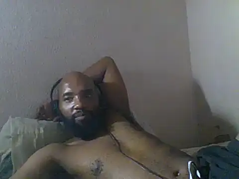 Snapshot of KAYBEEDEFREAK chatting on February 2025 07:42:01 PM KAYBEEDEFREAK online show from February 2025 07:42:01 PM