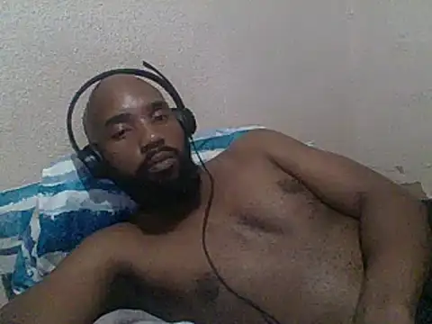 Snapshot of KAYBEEDEFREAK chatting on February 2025 07:38:02 PM KAYBEEDEFREAK online show from February 2025 07:38:02 PM