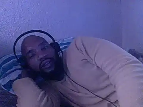 Snapshot of KAYBEEDEFREAK chatting on February 2025 03:15:02 PM KAYBEEDEFREAK online show from February 2025 03:15:02 PM