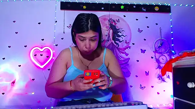 Snapshot of oliviarodriguez2u chatting on May 2026 10:39:01 PM oliviarodriguez2u online show from May 2026 10:39:01 PM