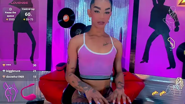 nickyminach  online show from November 2025 07:27:01 PM